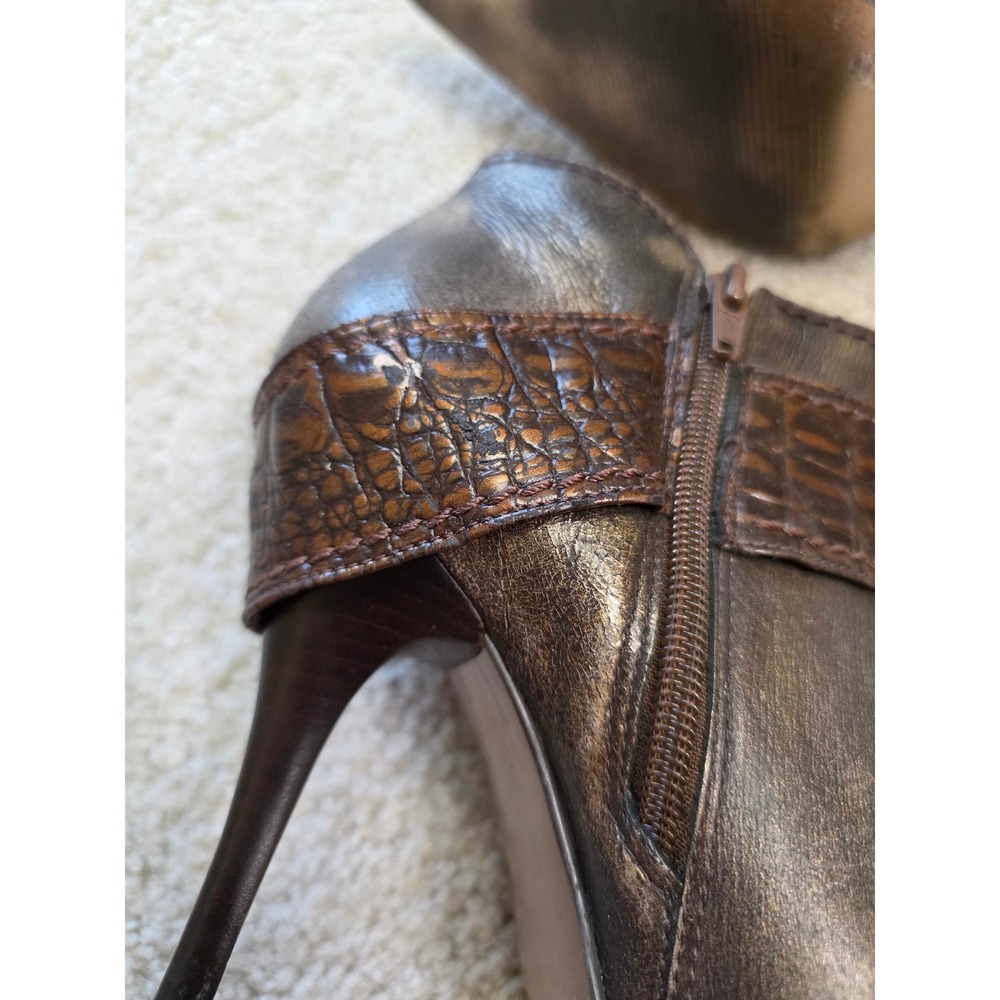 Carlos by Carlos Santana Bronze Metallic Leather Buckle‎ Ankle Boots Pointed Toe - Picture 10 of 14